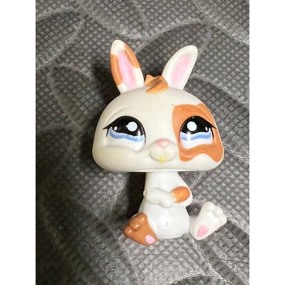 Littlest Pet Shop LPS Bunny rabbit 1359 Figure Easter Basket Cake Topper Cupcake - Picture 1 of 9